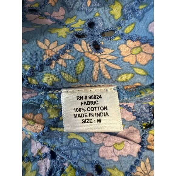 Jennifer Grace Blue Floral Eyelet Peasant Top Size M Boho Festival Resort - Picture 10 of 10